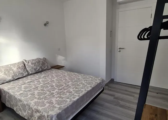 Garden - 22 Guests - 2 Pools 别墅