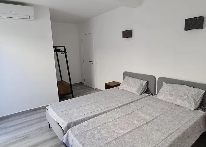 Garden - 22 Guests - 2 Pools *