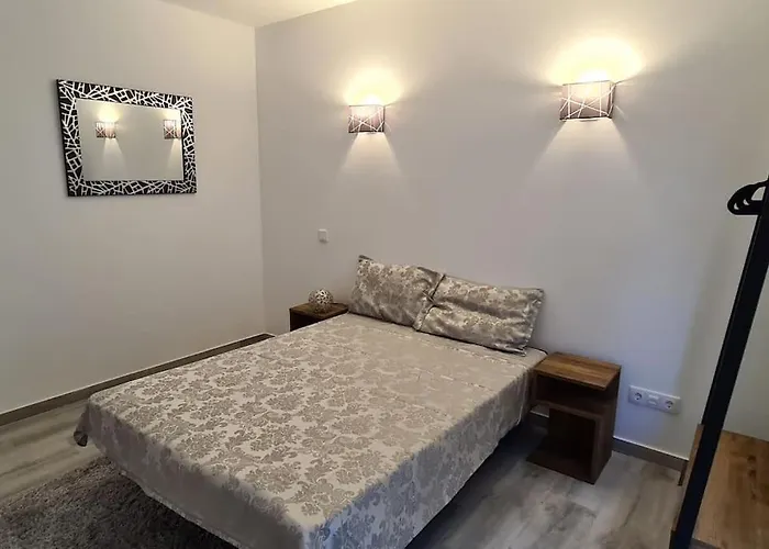 Garden - 22 Guests - 2 Pools * 阿尔布费拉